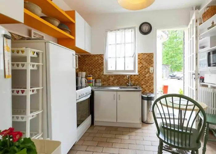 Cocooning Avec Piscine Partagee Au Coeur De La Campagne Sarthoise, Proche Zoo Et Circuit Du Mans - Fr-1-410-331